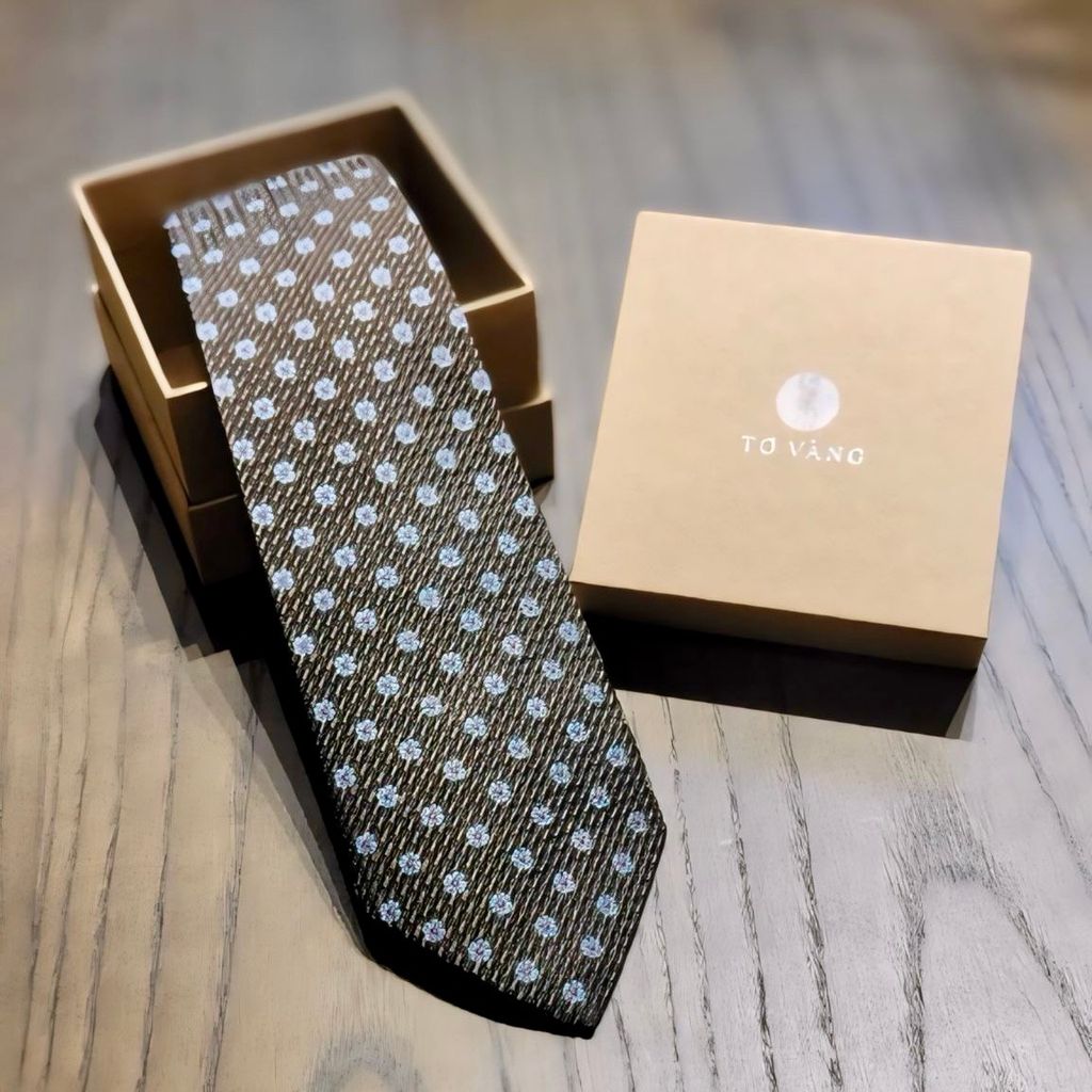 Cravat 100% Silks 003