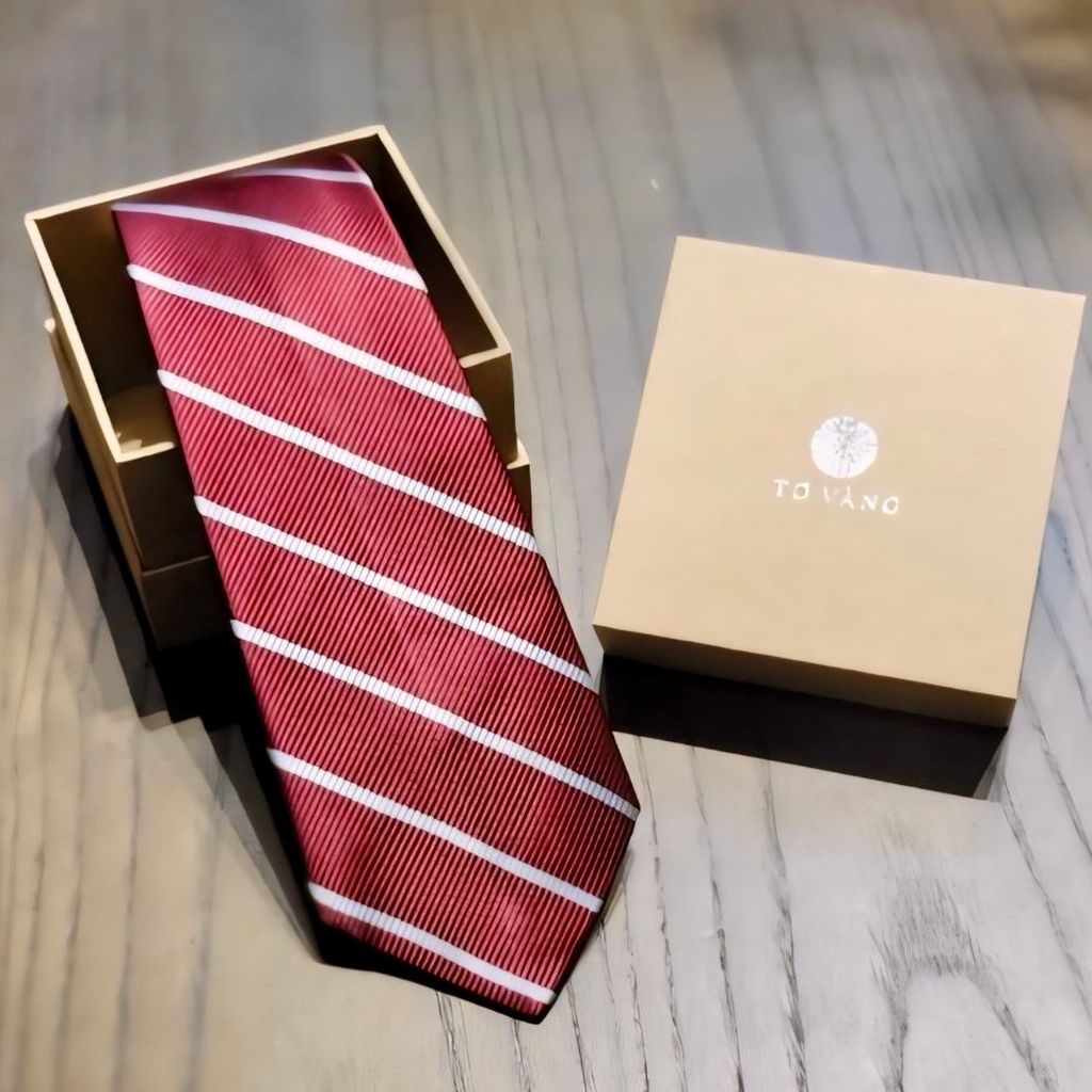 Cravat lụa tơ tằm