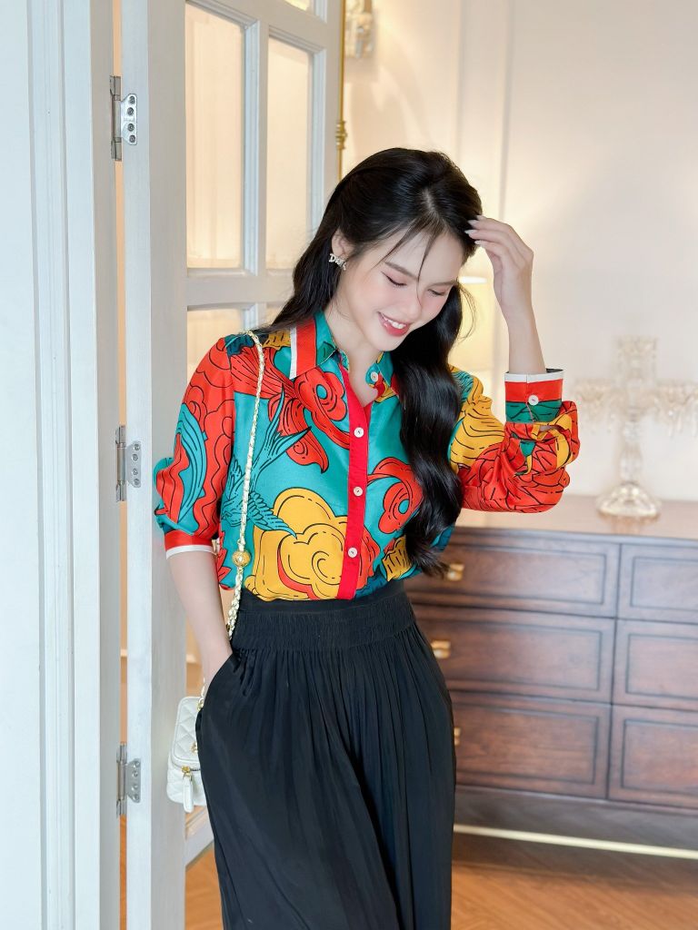 The Happiness Classic Shirt Happy red