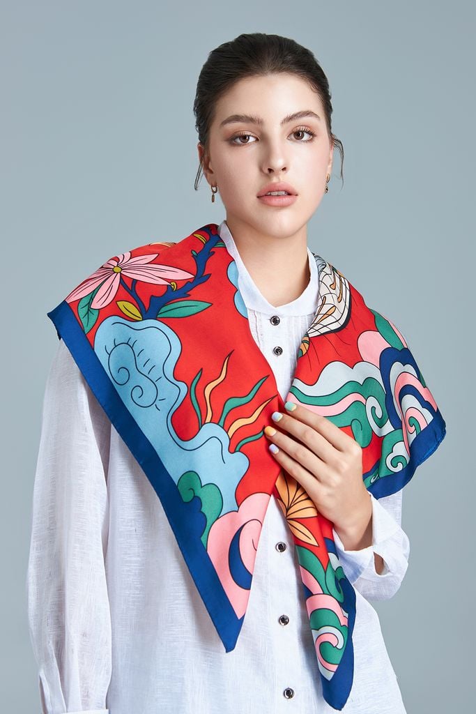 The White Tiger Scarf / Red Velvet / Size 100x100