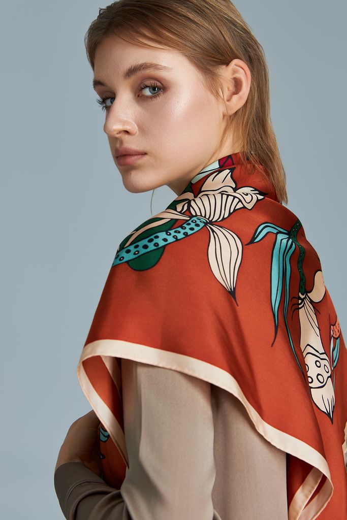 Khăn Liên hoa vũ cam Size 90x90