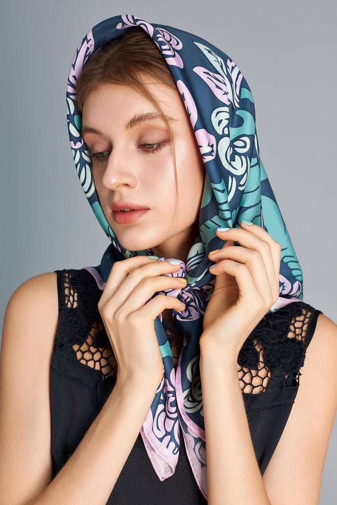 The Garden of Youth Silk Scarf / Green-Light Pink / size 90x90