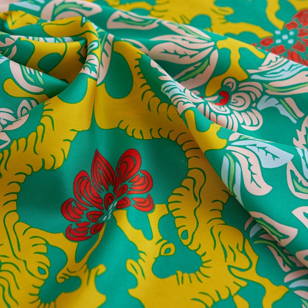 The Garden of Youth Silk Scarf / Green-Citron / size 65x65