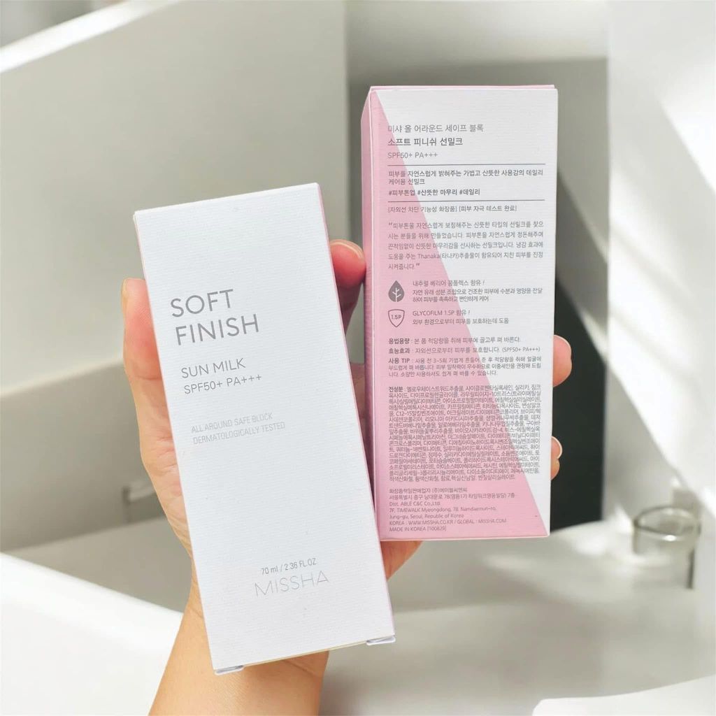 Kem Chống Nắng Missha Hồng Dạng Sữa Dịu Nhẹ, Nâng Tông Da Missha All-Around Safe Block Soft Finish Sun Milk SPF50+ PA+++ 70ml