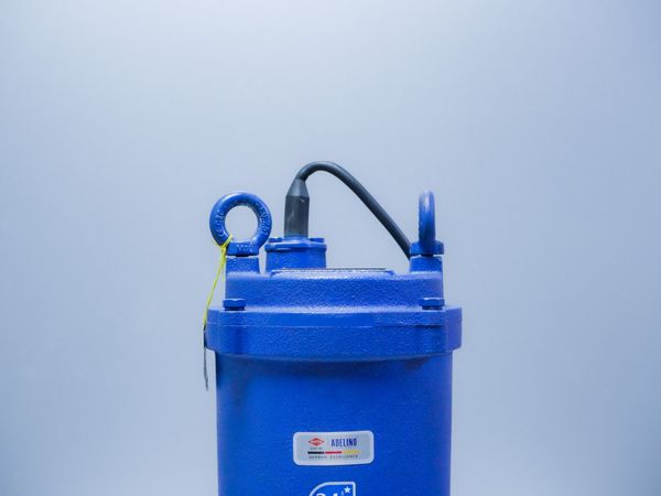 MÁY BƠM CHÌM ADELINO WQK9.6-10-0.75 - 1HP