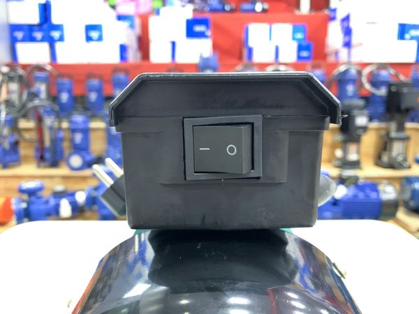 MOTOR ĐẦM DÙI BÊ TÔNG