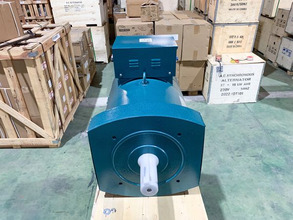 ĐẦU PHÁT ĐIỆN CÓ CHỔI THAN