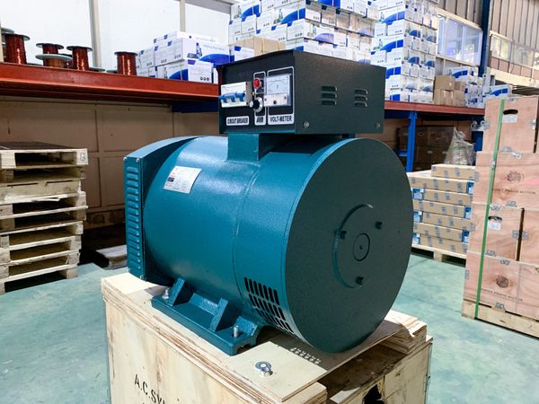 ĐẦU PHÁT ĐIỆN CÓ CHỔI THAN