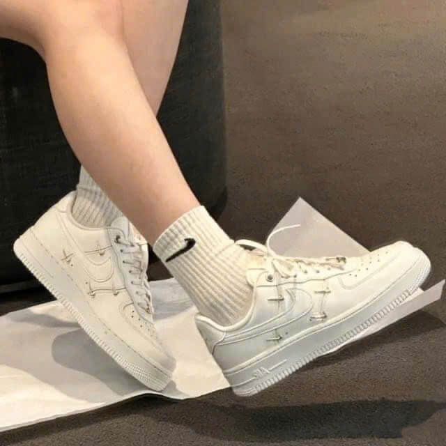 Air Force 1 LX Mini Gold Swoosh FV3654 111