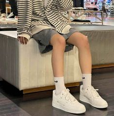 Air Force 1 LX Mini Gold Swoosh FV3654 111