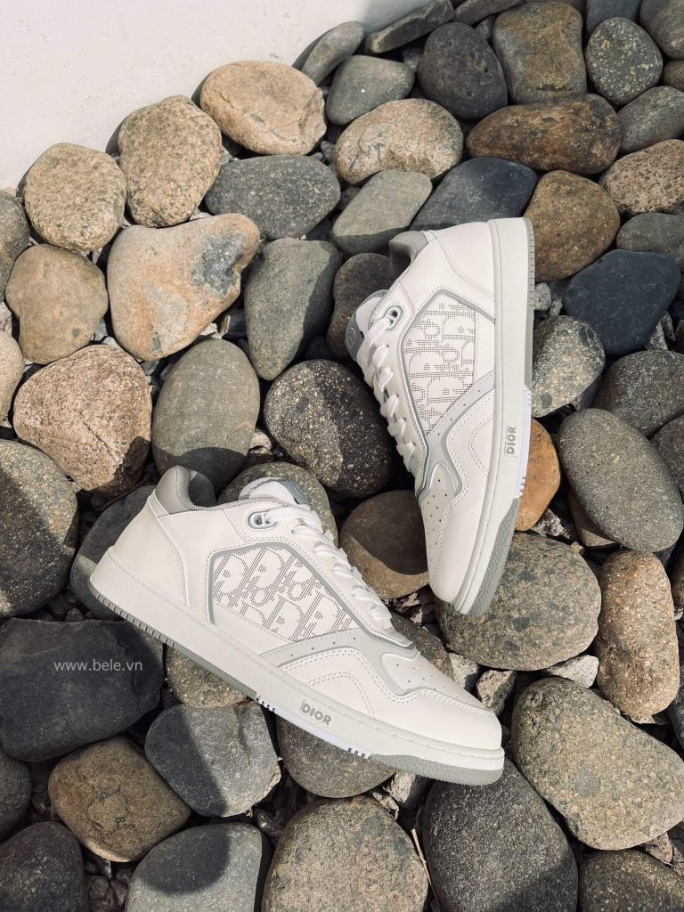 (SALE) DlOR B27 White Grey Good Quality