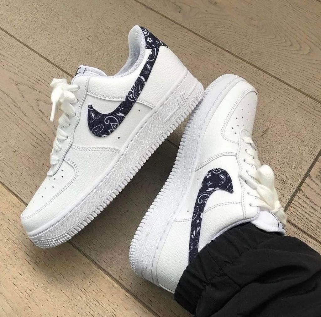 (SALE) Air Force 1 Paisley Black DH4406 101