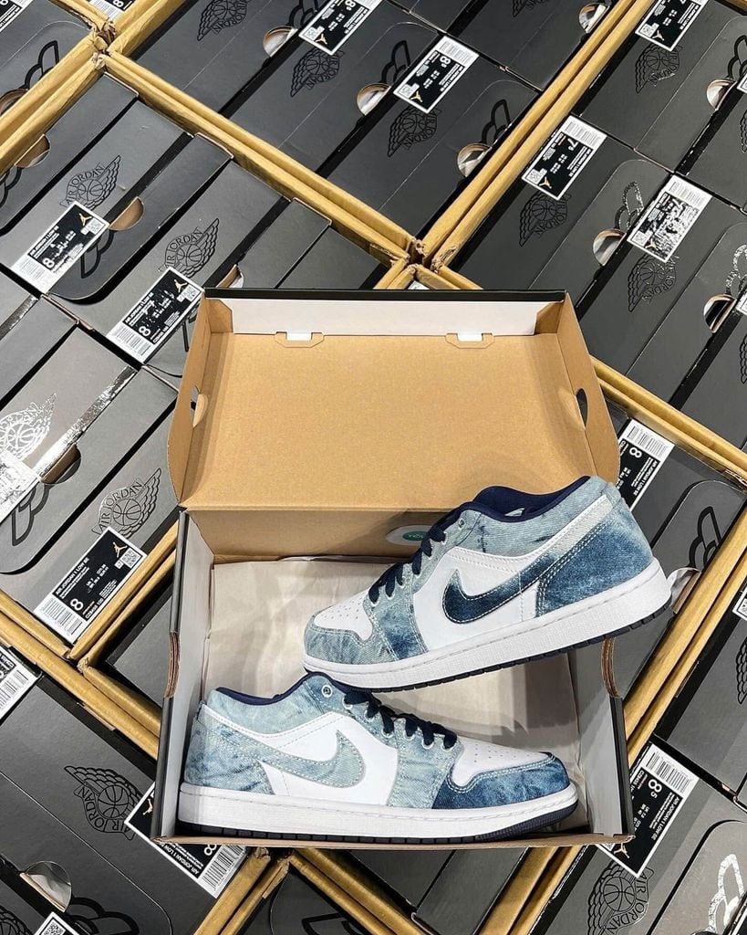 (ORDER) Nike Air Jordan 1 Low Denim CZ8455 100 Chính Hãng