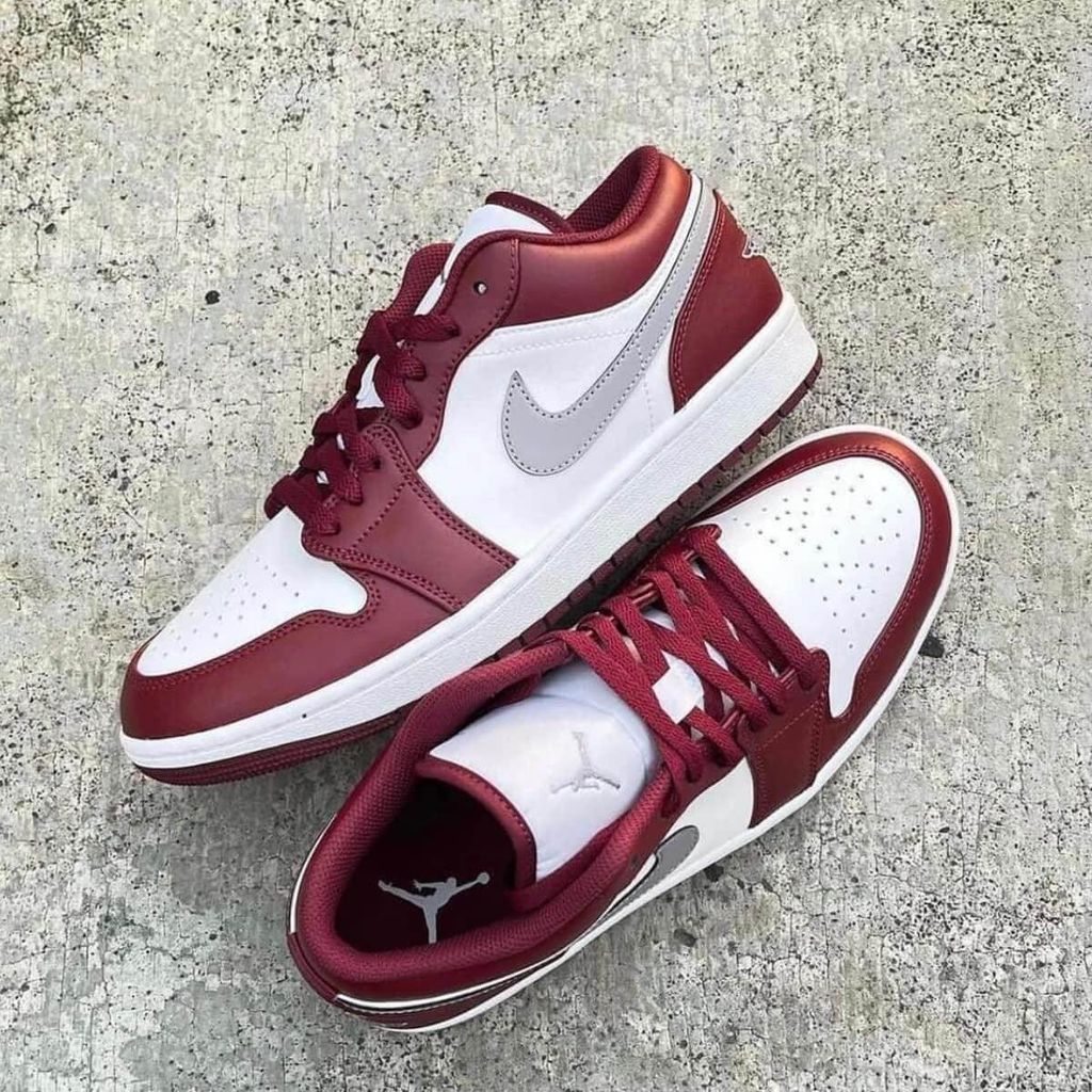 (SALE) Nike Air Jordan 1 Low White Bordeaux 553558 615