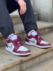 (SALE) Nike Air Jordan 1 Low White Bordeaux 553558 615