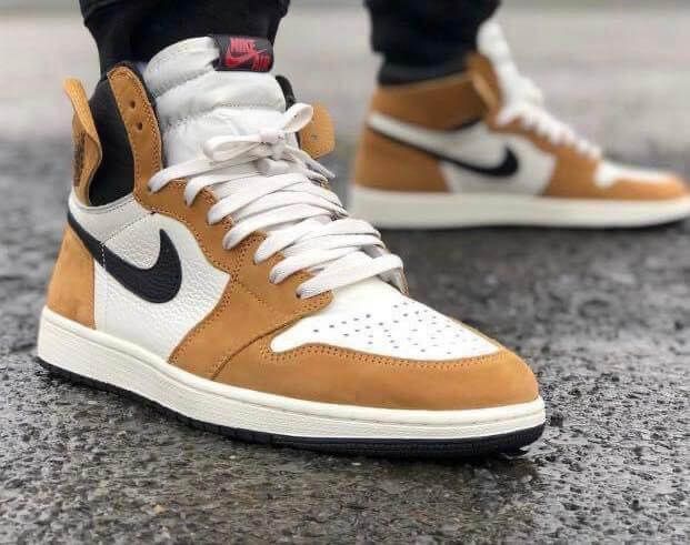 (ORDER) Air Jordan 1 Rookie Of The Year 555088 700