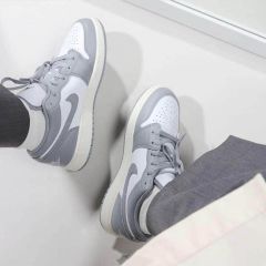 Nike Air Jordan 1 Low Vintage Grey 553558 053