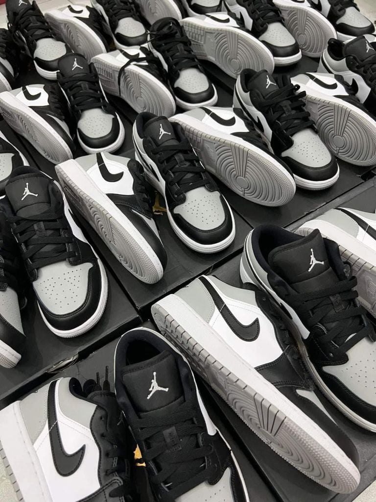 Air Jordan 1 Low Smoke Grey V4 550558 052
