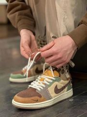 (SALE) Air Jordan 1 Low Voodoo DZ7292 100