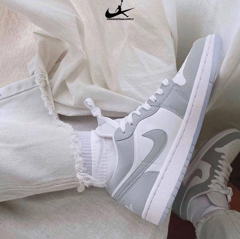 (ORDER) Nike Air Jordan 1 Low Wolf Grey DC0774 105 Chính Hãng