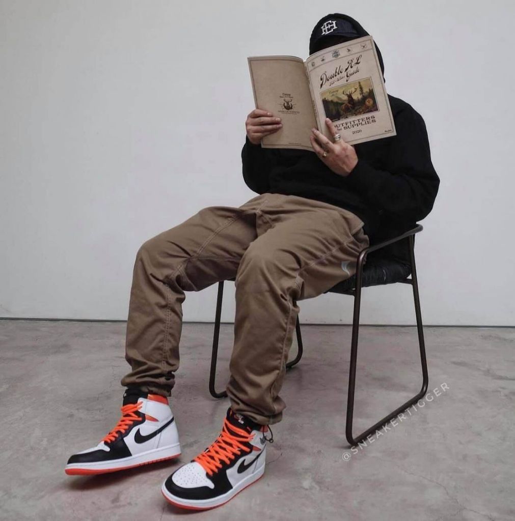(ORDER) Nike Air Jordan 1 High Electro Orange 575441 180