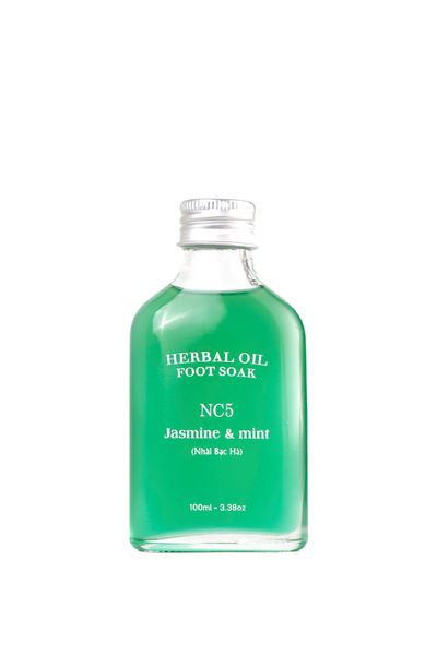  Cao Ngâm Chân Nhài Bạc Hà #NC5 - Herbal Oil Foot Soak Jasmine & Mint #NC5 