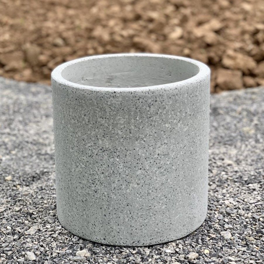  Chậu xi măng trồng cây hình trụ 