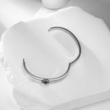  Vòng Tay Cỏ 4 lá đính đá nửa vòng Chất liệu Titan cao cấp Không đen gỉ VT72 