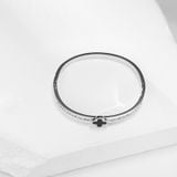  Vòng Tay Cỏ 4 lá đính đá nửa vòng Chất liệu Titan cao cấp Không đen gỉ VT72 