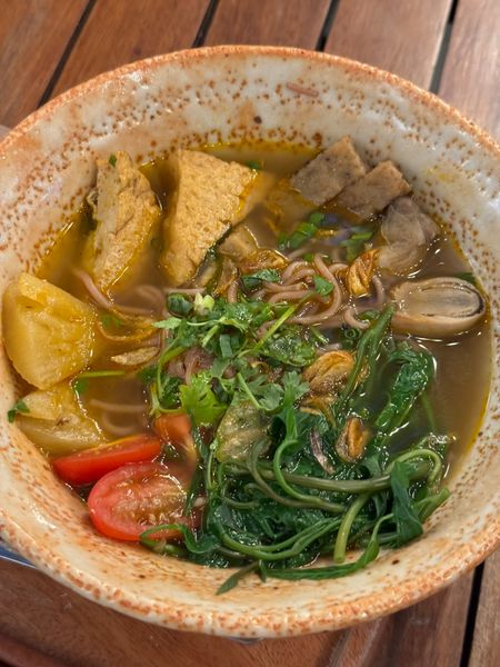  VIETNAMESE MUSHROOM PATTY NOODLE SOUP | BÚN CHẢ NẤM 