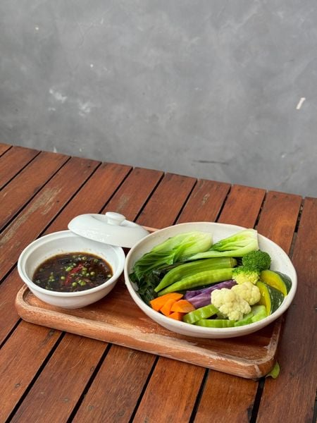  RAU KHO QUẸT - MIXED VEGETABLES WITH CARAMELIZED VEGAN SAUCE 