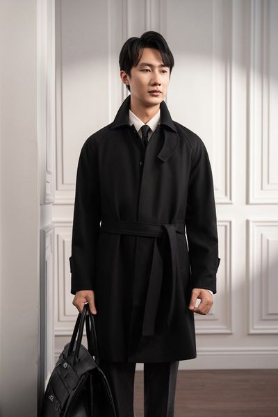 Măng tô đen trơn dáng thắt lưng - MT003