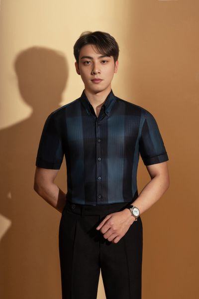 Sơ mi CT24 xanh sọc chìm - SNC022