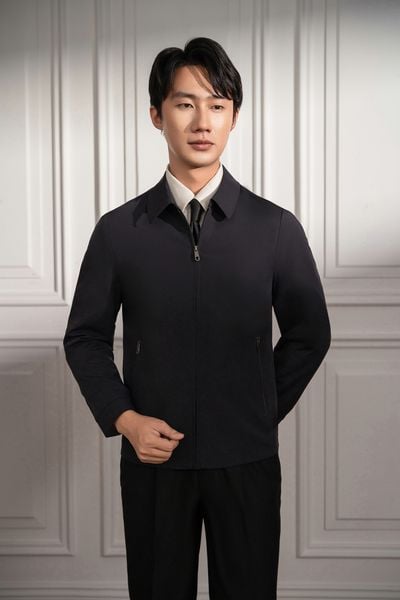 Áo khoác gió đen trơn - AK074