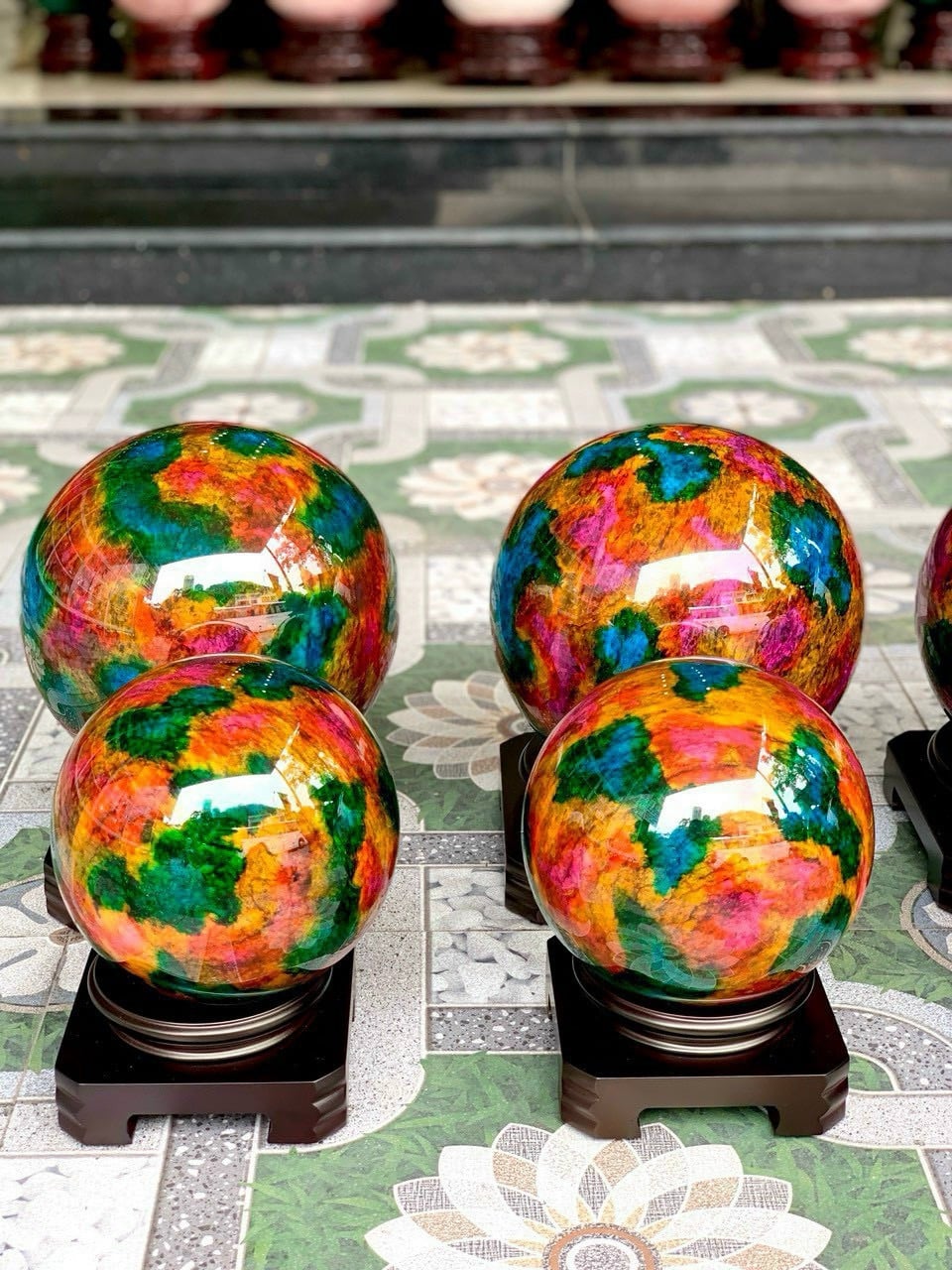  Bi cầu phong thuỷ Tứ quý lông công VVIP 