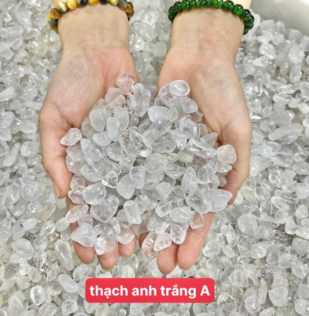  Vụn thạch anh đa sắc tự nhiên năng lượng cao ( đơn vị 1kg) 