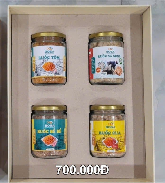 set qua tet 700 000 d