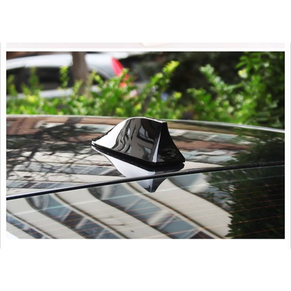 Ăng ten ô tô, Ăng ten bắt sóng gắn trần ô tô, tự lắp đặt dễ dàng tại nhà chỉ với một vài thao tác