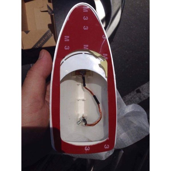 Ăng ten ô tô, Ăng ten bắt sóng gắn trần ô tô, tự lắp đặt dễ dàng tại nhà chỉ với một vài thao tác