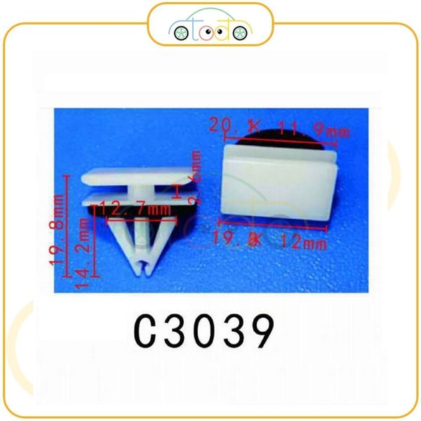 Chốt nhựa C3039 dùng cho xe Ford sản xuất với độ chính xác cao