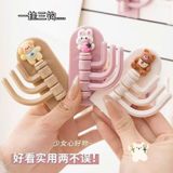  Móc Treo Tường Nhựa 3 Chấu 