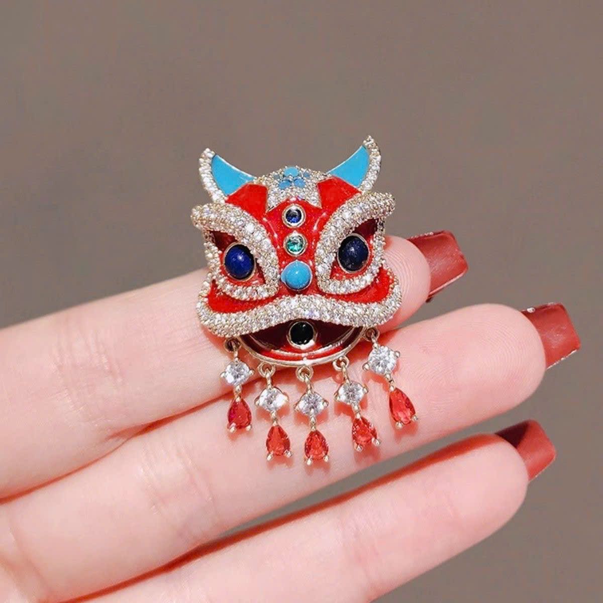  Cài Áo Kỳ Lân 