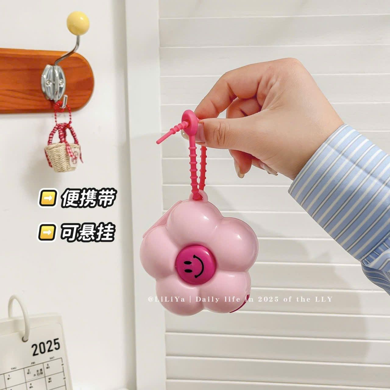  Hộp Đựng Thuốc Bông Hoa 