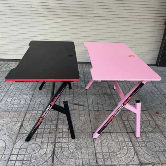 Bàn Gaming chân sắt chữ Y