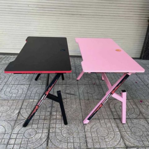 Bàn Gaming chân sắt chữ Y