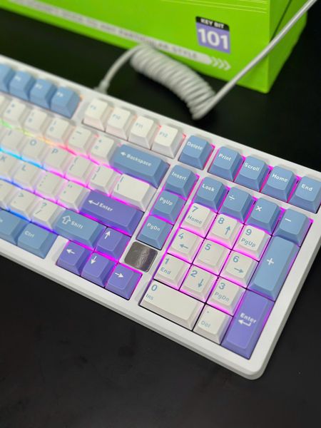 Phím Cơ Leobog Hi98 (Barbie Switch Xanh Trắng Tím) Có Dây