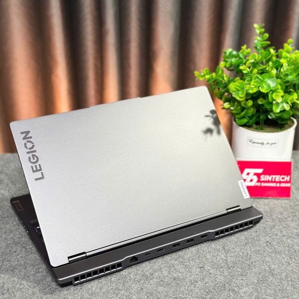 Laptop Gaming Lenovo Legion 5 15ARH7 82RE002WVN (Ryzen 5 6600H, RTX 3050 4GB, Ram 16GB DDR5, SSD 512GB, 15.6 Inch IPS FHD 165Hz, 100% sRGB, Win 11)