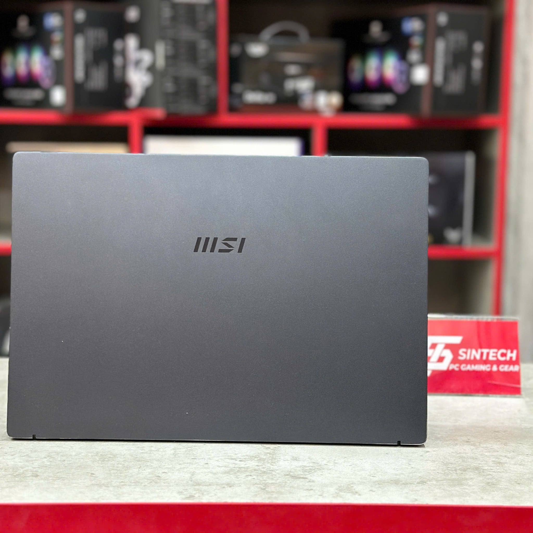 Laptop MSI Modern 14 B11MOU (I7-1195G7/8GB/512GB SSD/14inch) Cũ Đẹp