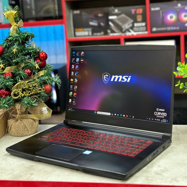 Laptop MSI GF63 8RD-242VN Cũ Đẹp