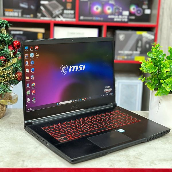 Laptop MSI GF63 8RD-242VN Cũ Đẹp